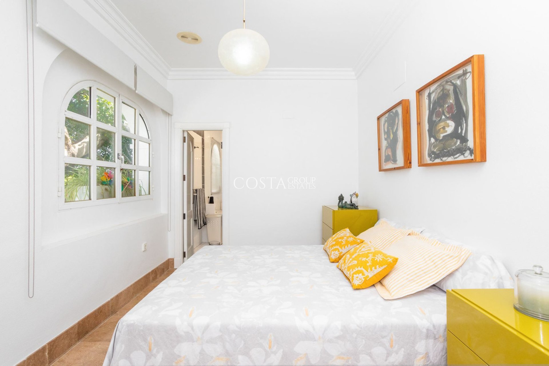 Herverkoop - Villa -
Torrevieja - Torrevieja Centro