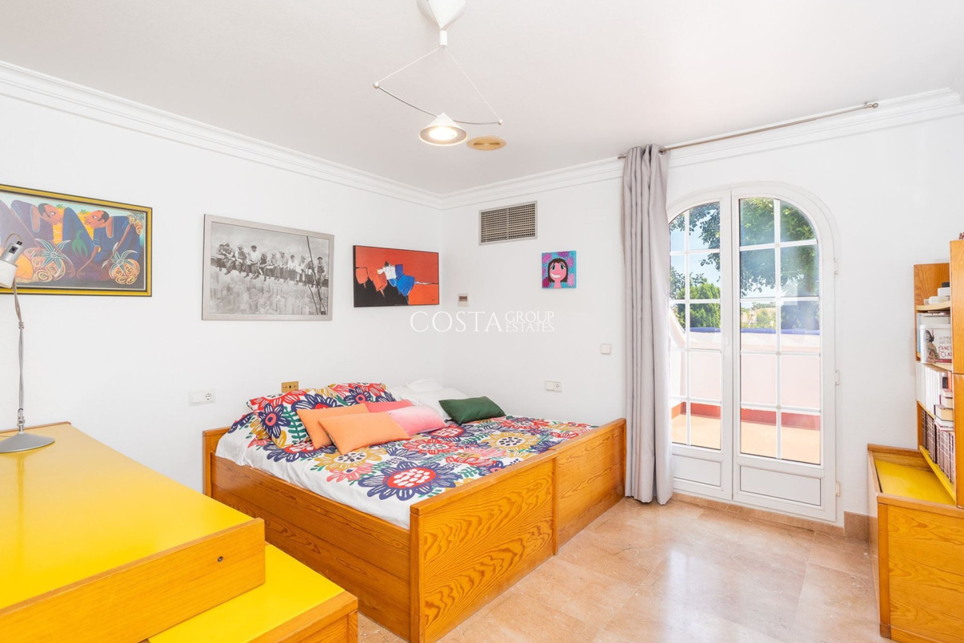 Herverkoop - Villa -
Torrevieja - Torrevieja Centro