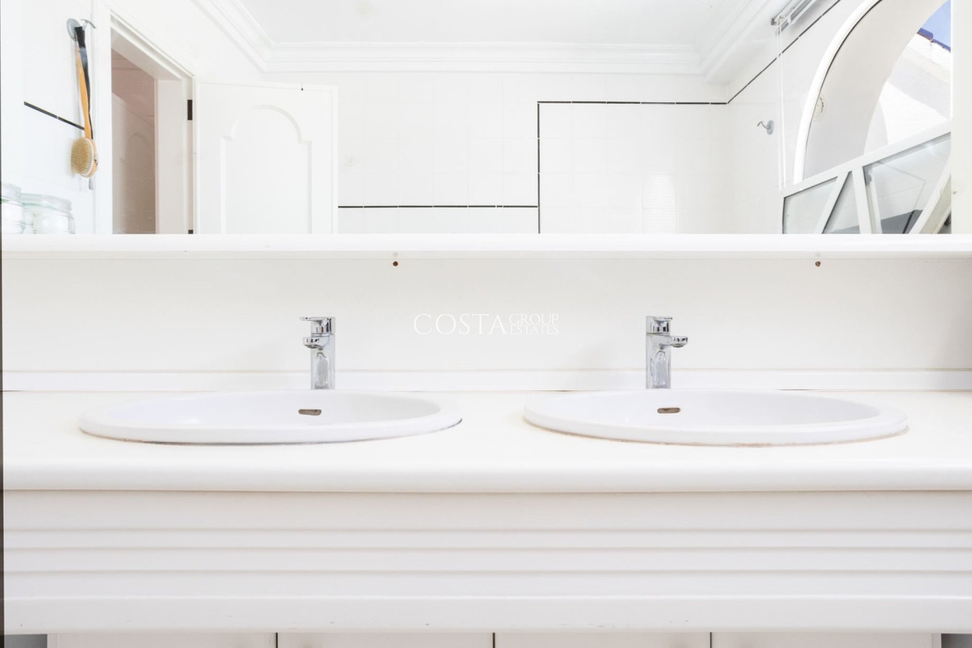 Herverkoop - Villa -
Torrevieja - Torrevieja Centro