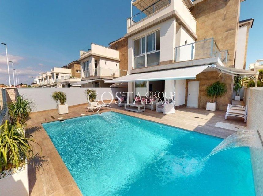 Herverkoop - Villa -
Torrevieja