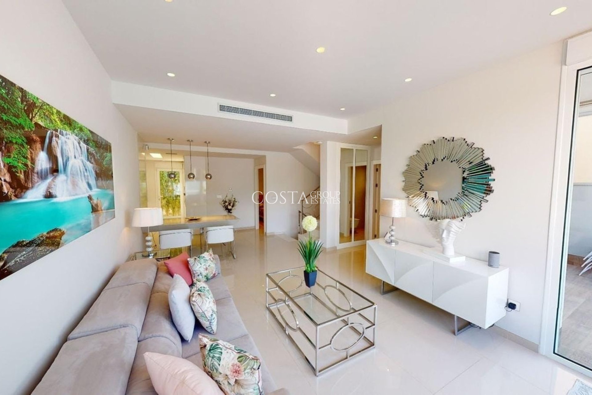 Herverkoop - Villa -
Torrevieja