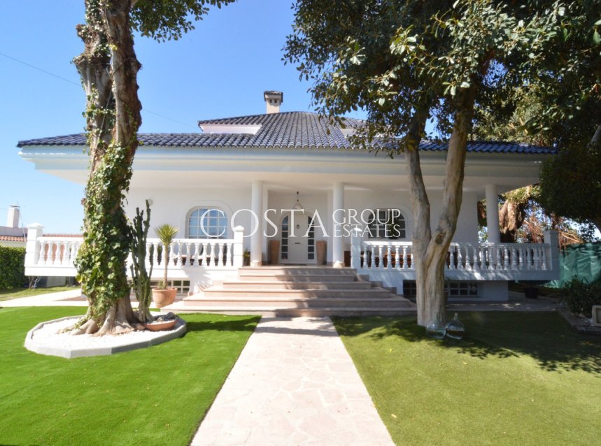 Herverkoop - Villa -
Torrevieja