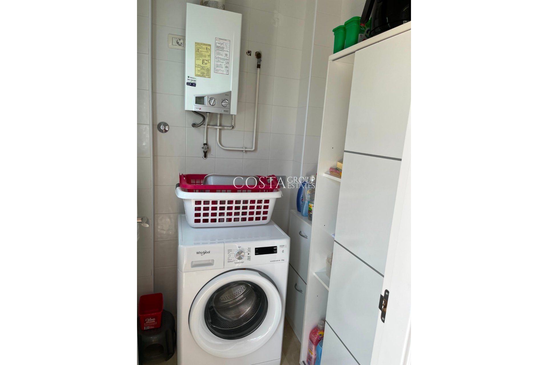 Herverkoop - Villa -
Urbanización El Raso