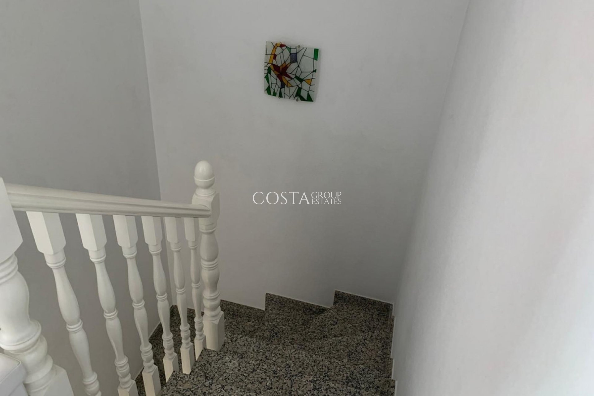 Herverkoop - Villa -
Urbanización El Raso