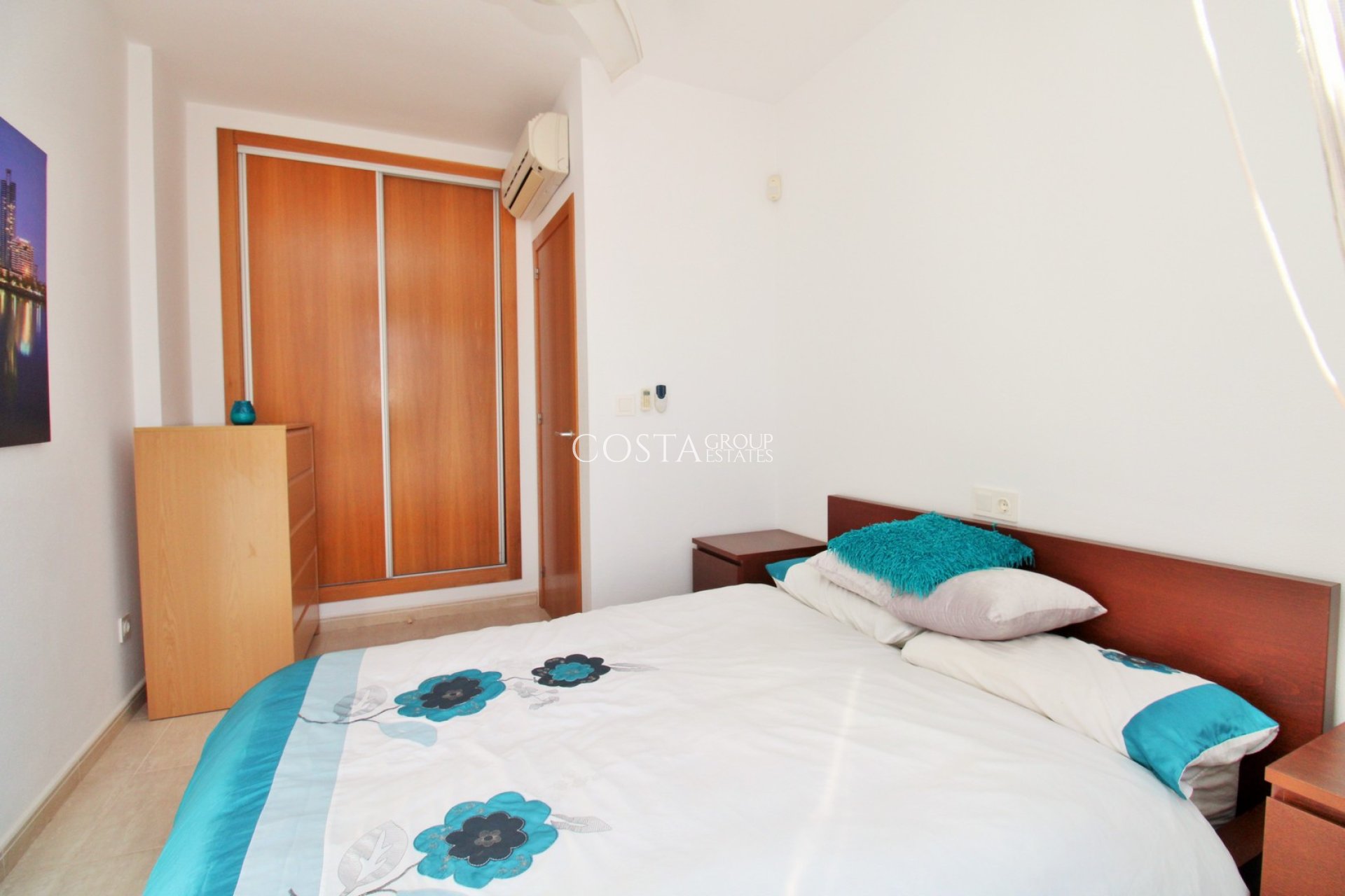 Herverkoop - Villa -
Villamartín - PAU 8