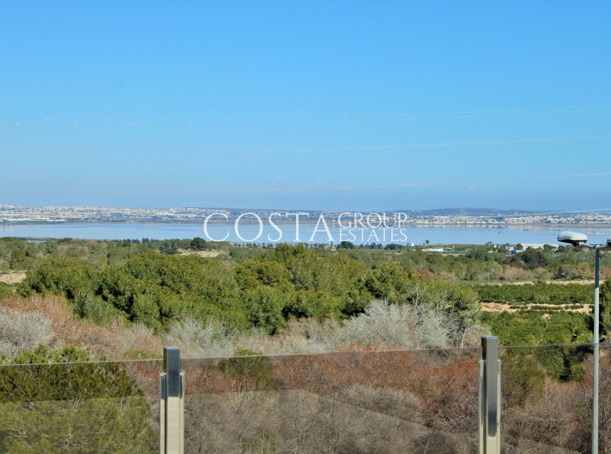 Herverkoop - Villa -
Villamartín