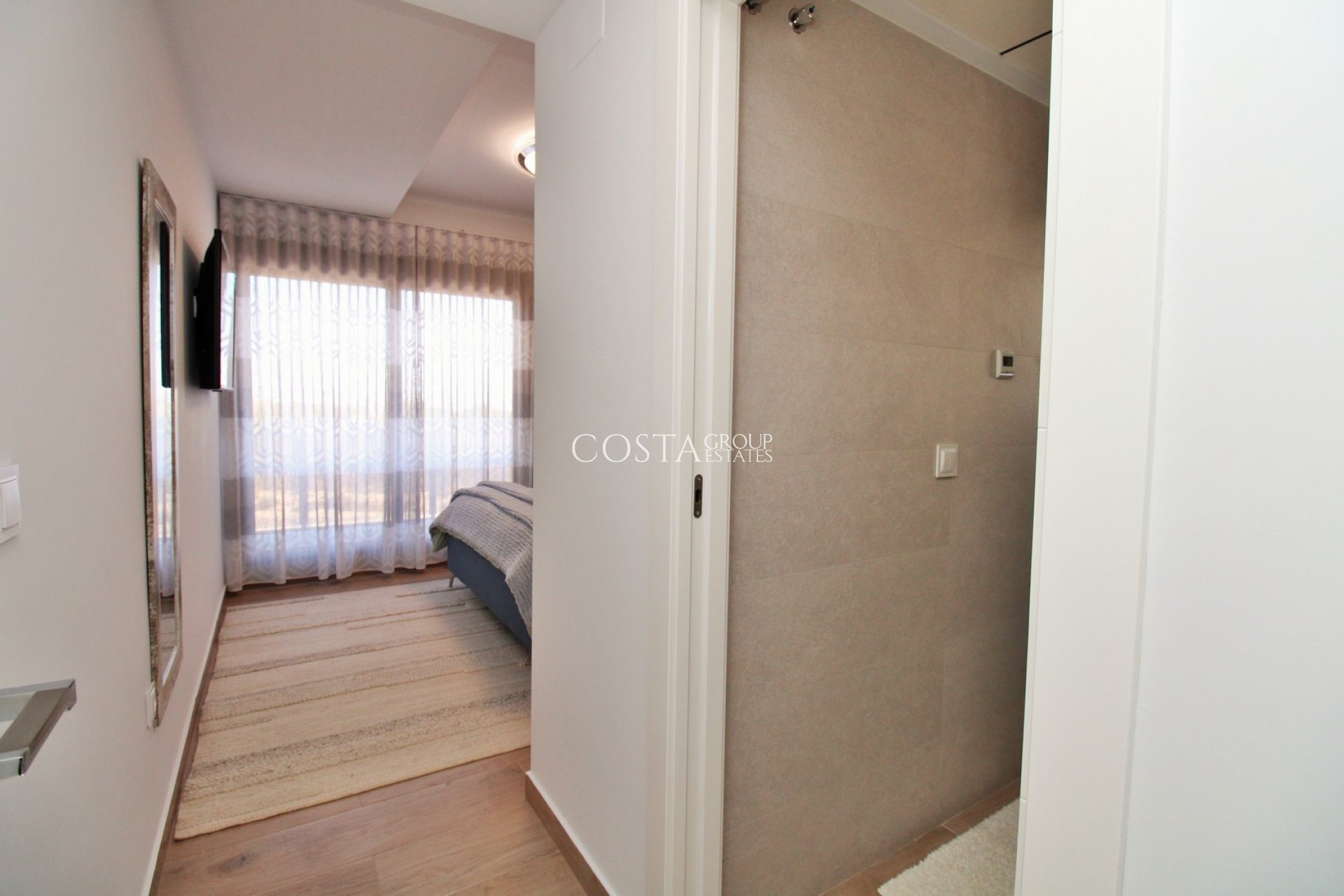 Herverkoop - Villa -
Villamartín