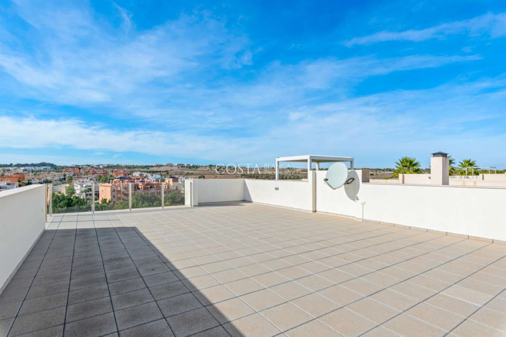 Herverkoop - Villa -
Villamartín