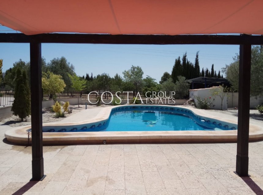 Herverkoop - Villa -
Yecla - Yecla Centro