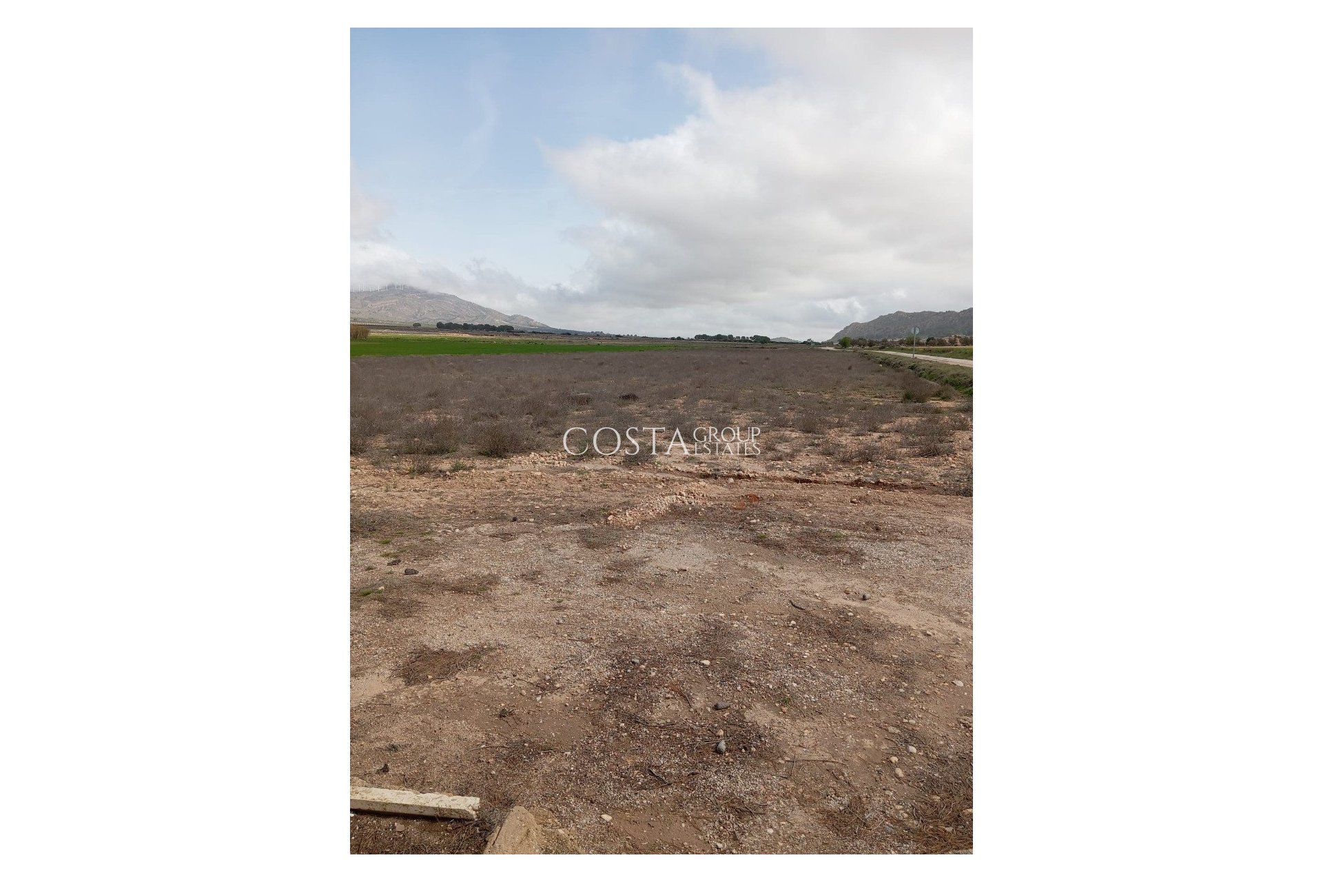 Herverkoop - Villa -
Yecla - Yecla Centro