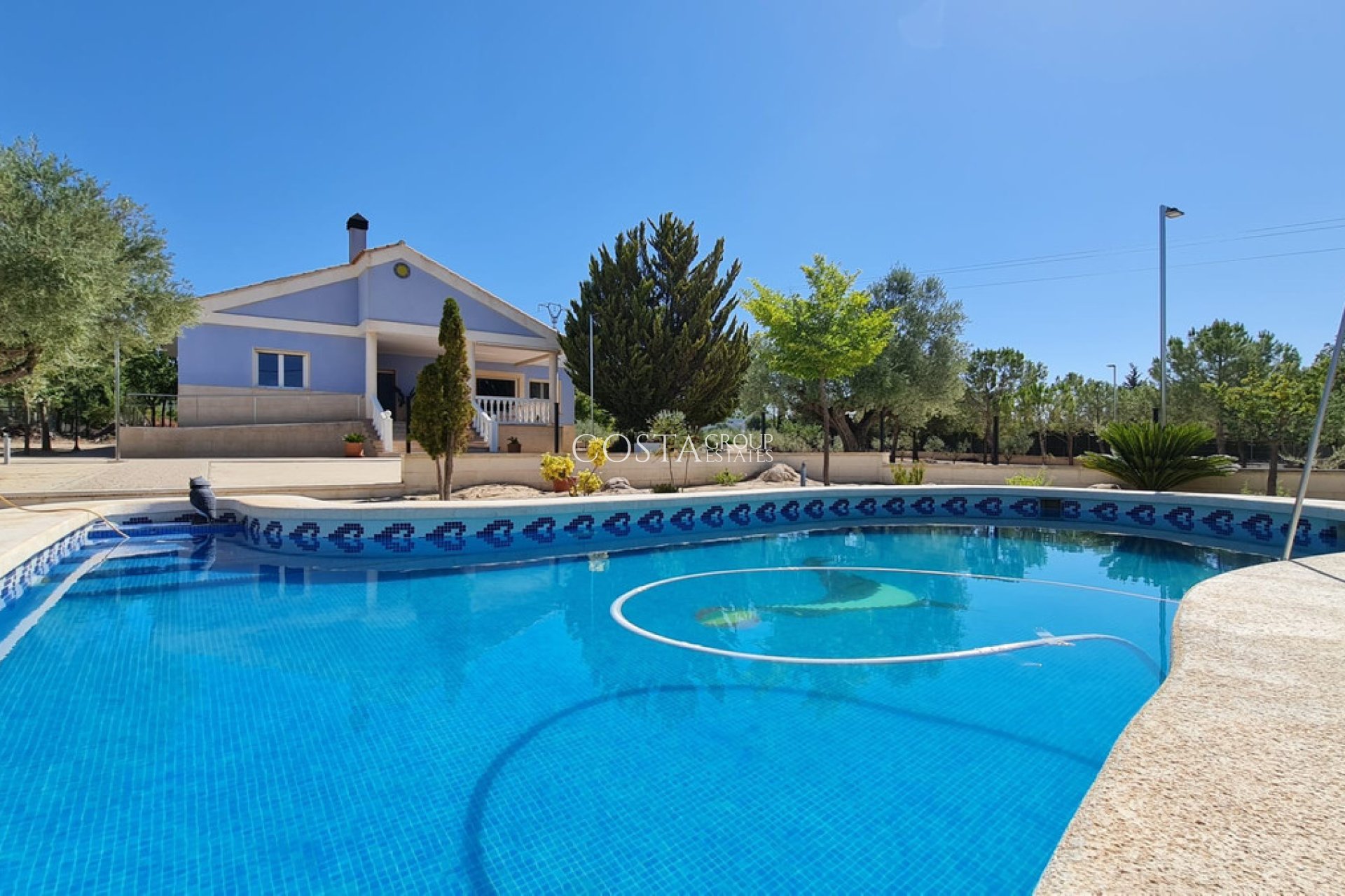 Herverkoop - Villa -
Yecla - Yecla Centro