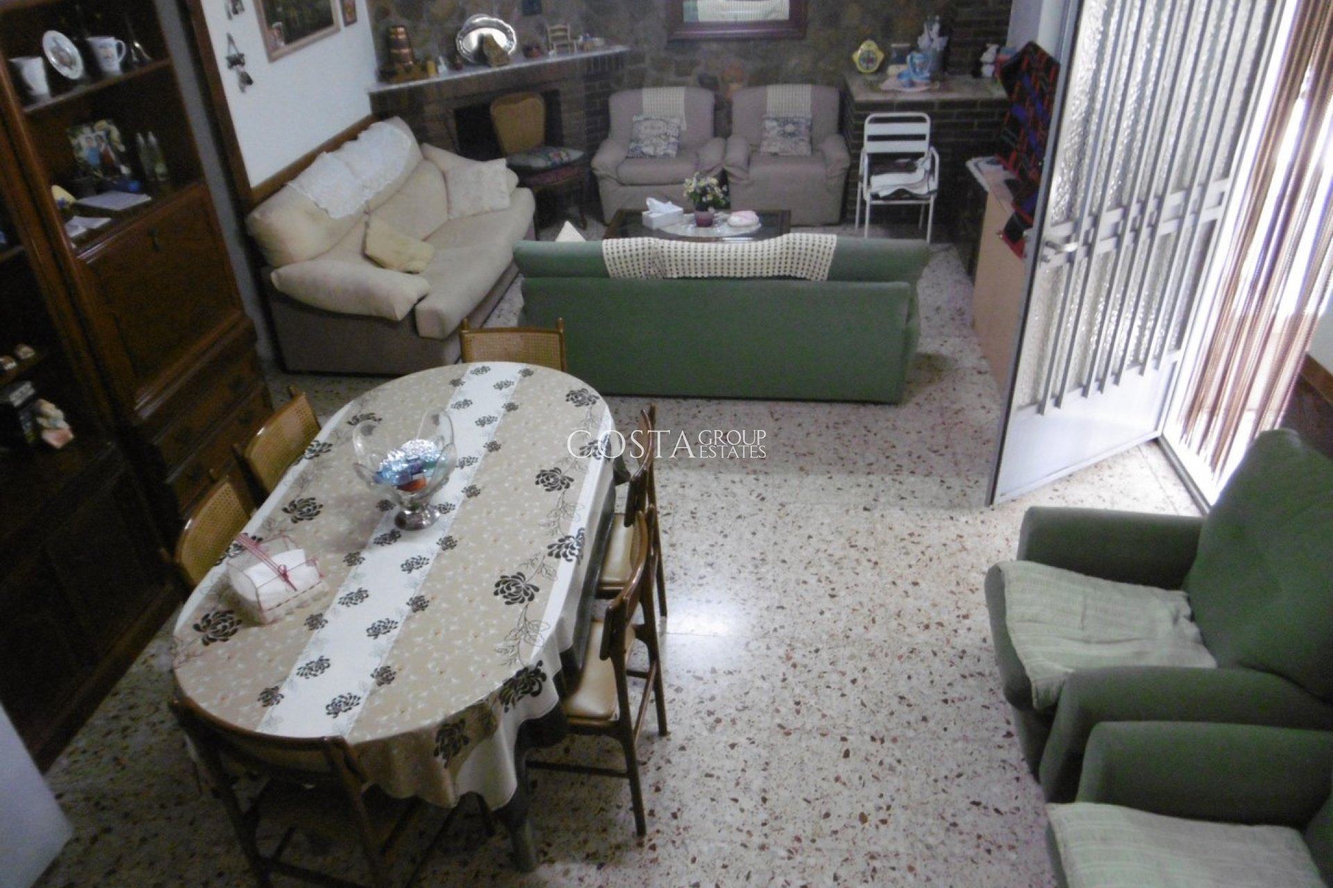 Herverkoop - Villa -
Yecla - Yecla Centro