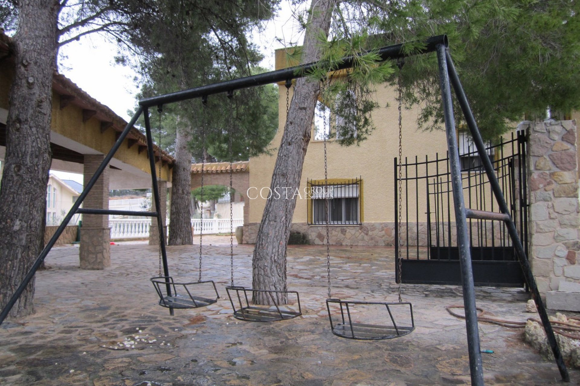 Herverkoop - Villa -
Yecla - Yecla Centro