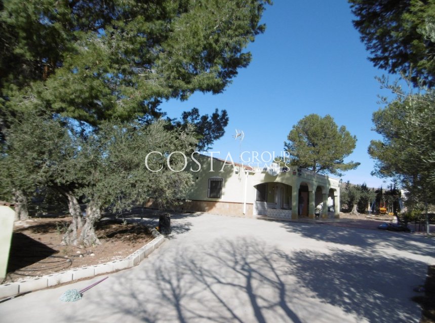 Herverkoop - Villa -
Yecla - Yecla Centro