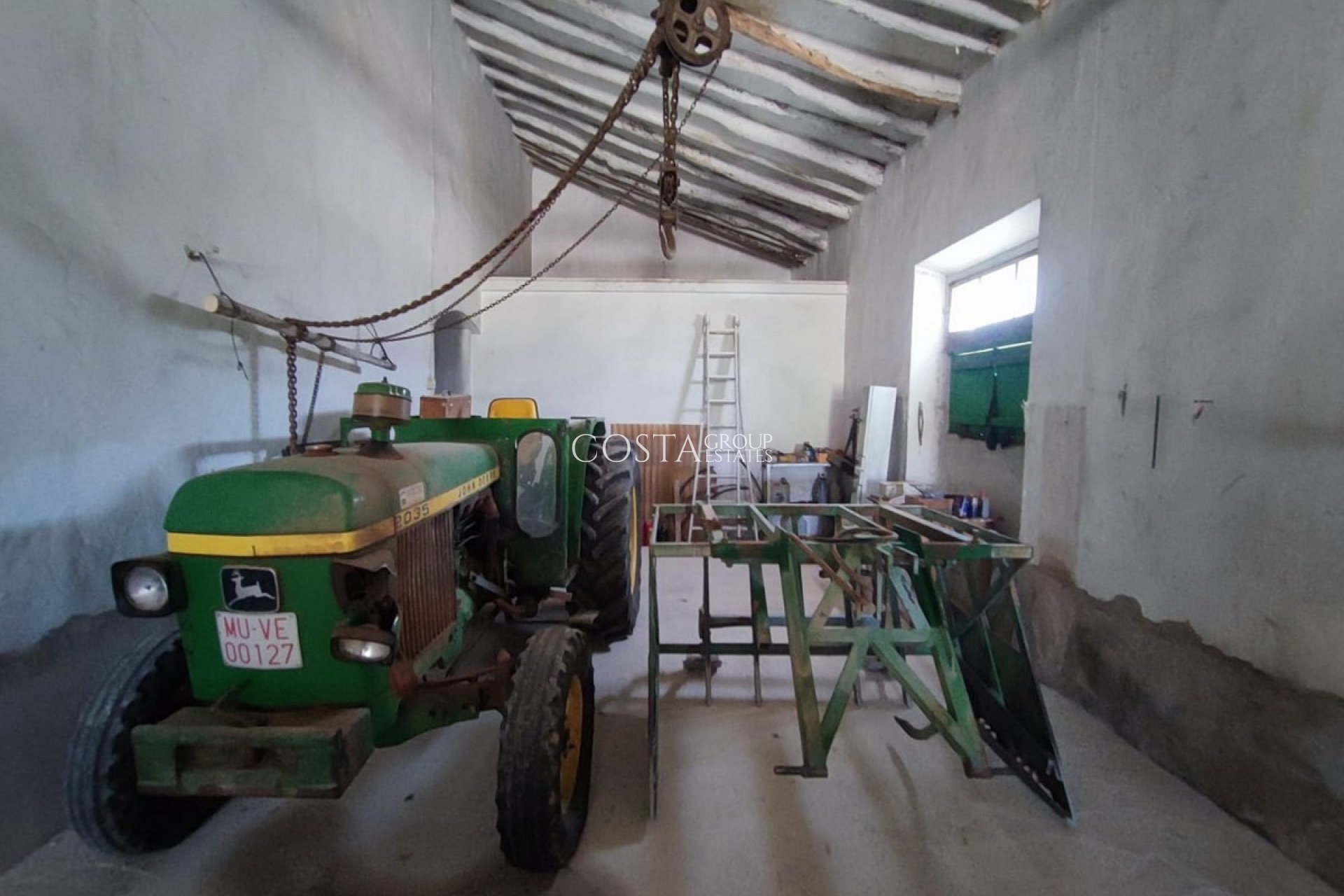 Herverkoop - Villa -
Yecla - Yecla Centro