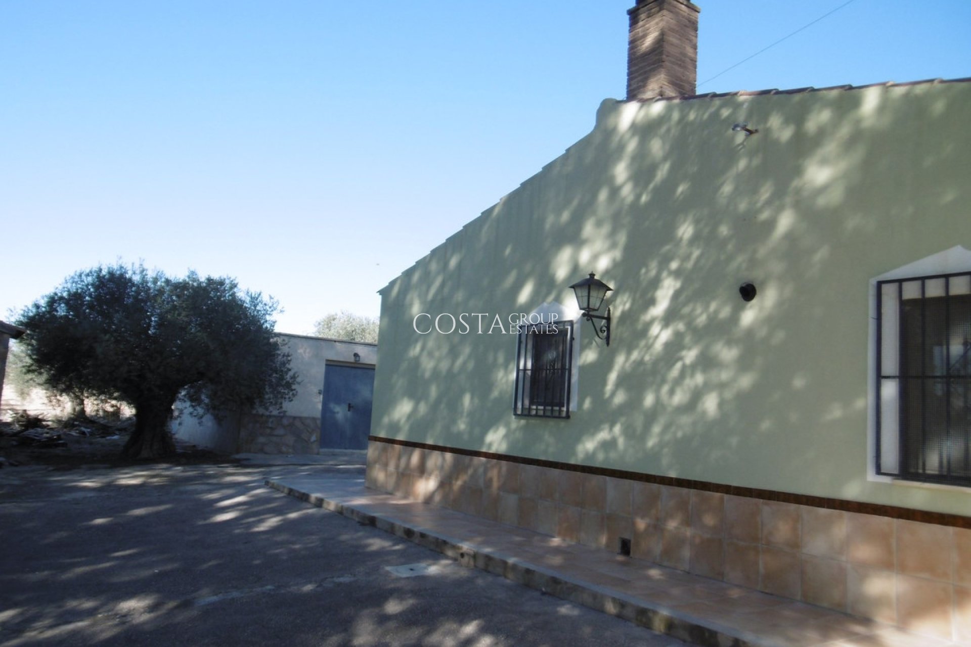 Herverkoop - Villa -
Yecla - Yecla Centro