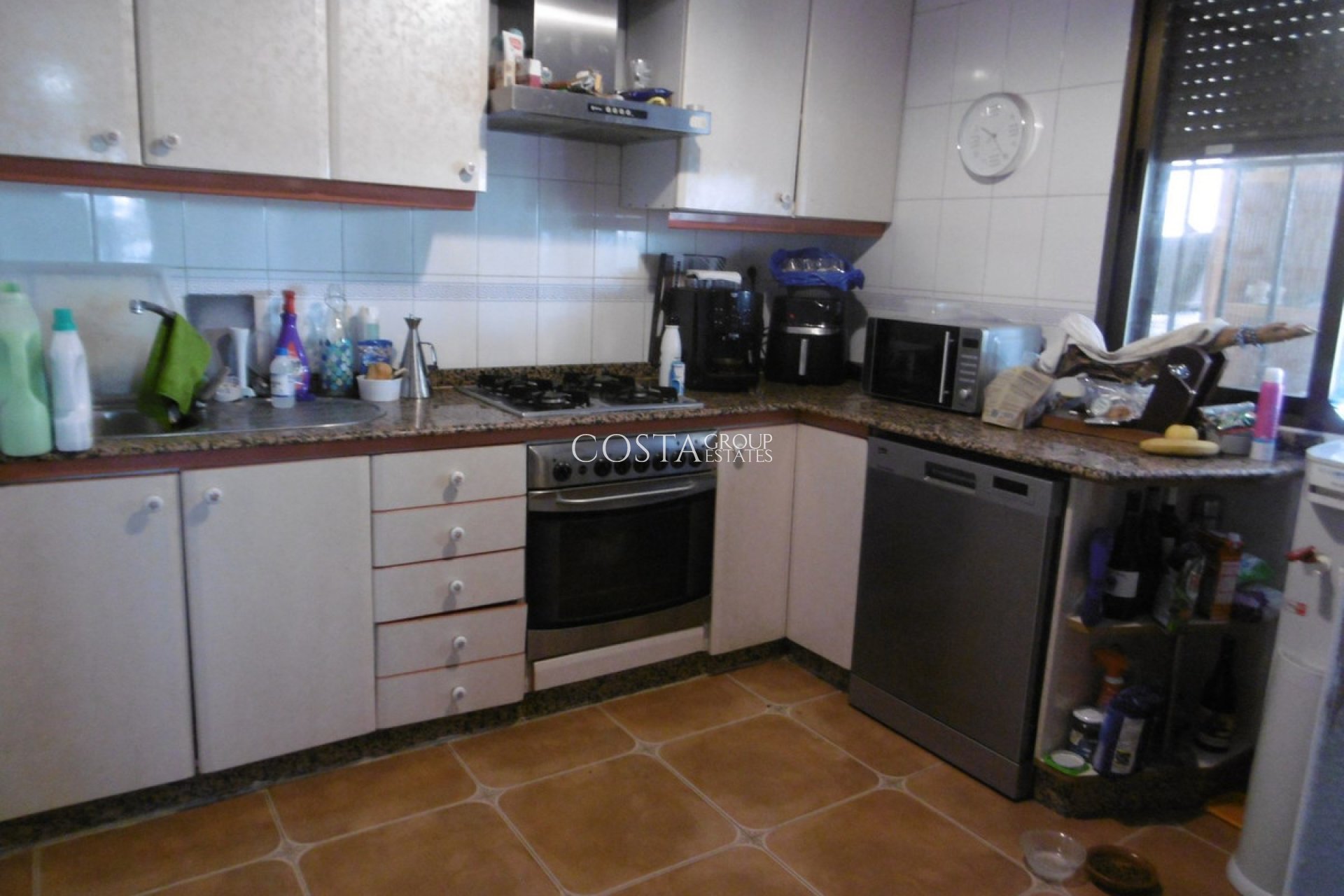 Herverkoop - Villa -
Yecla - Yecla Centro