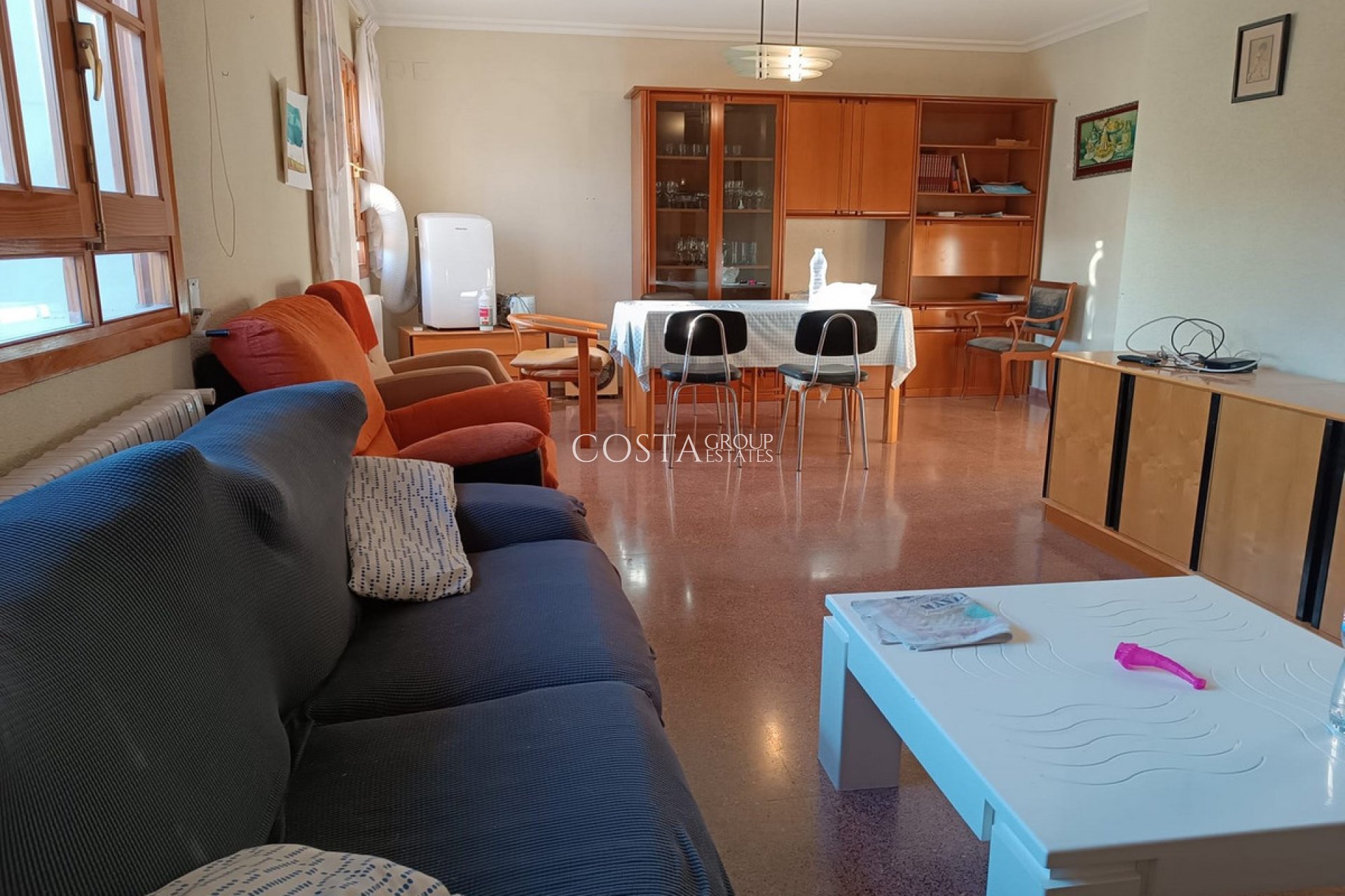 Herverkoop - Villa -
Yecla - Yecla Centro