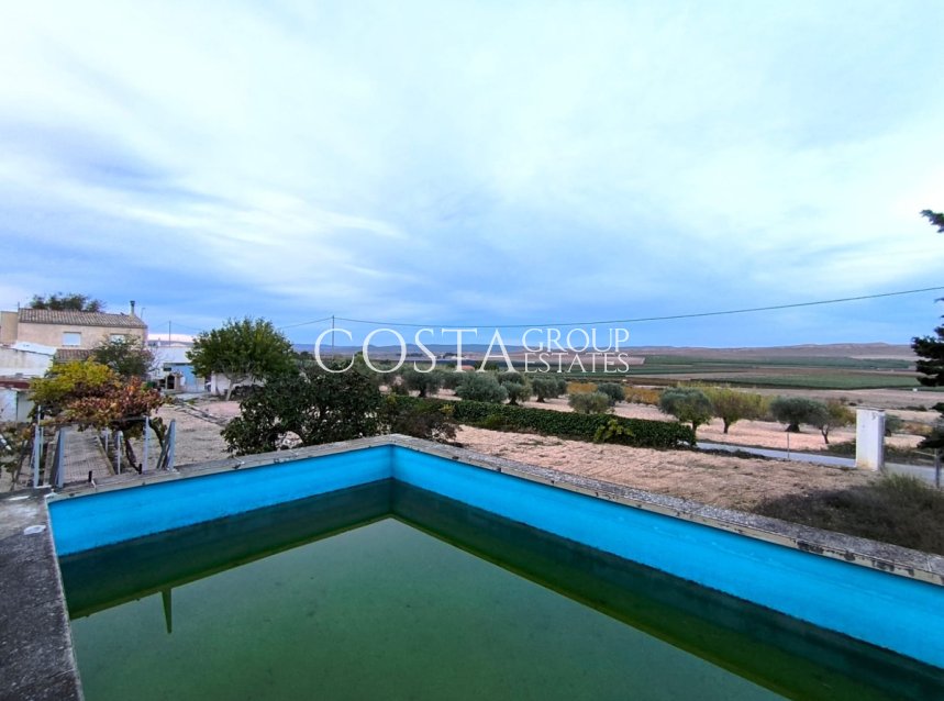 Herverkoop - Villa -
Yecla - Yecla Centro