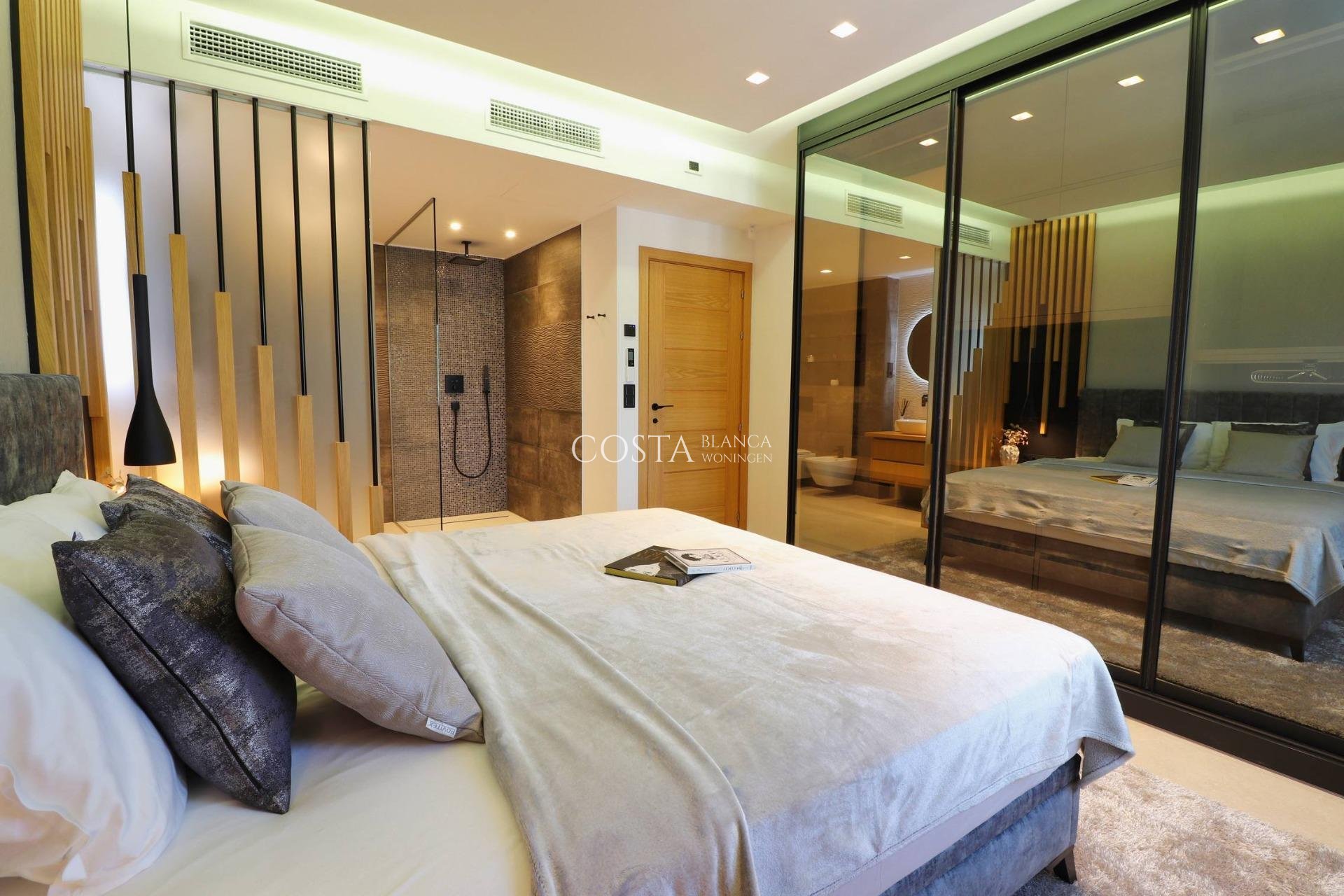 Neue Gebäude - Apartment -
Estepona - El Padron-el Velerin