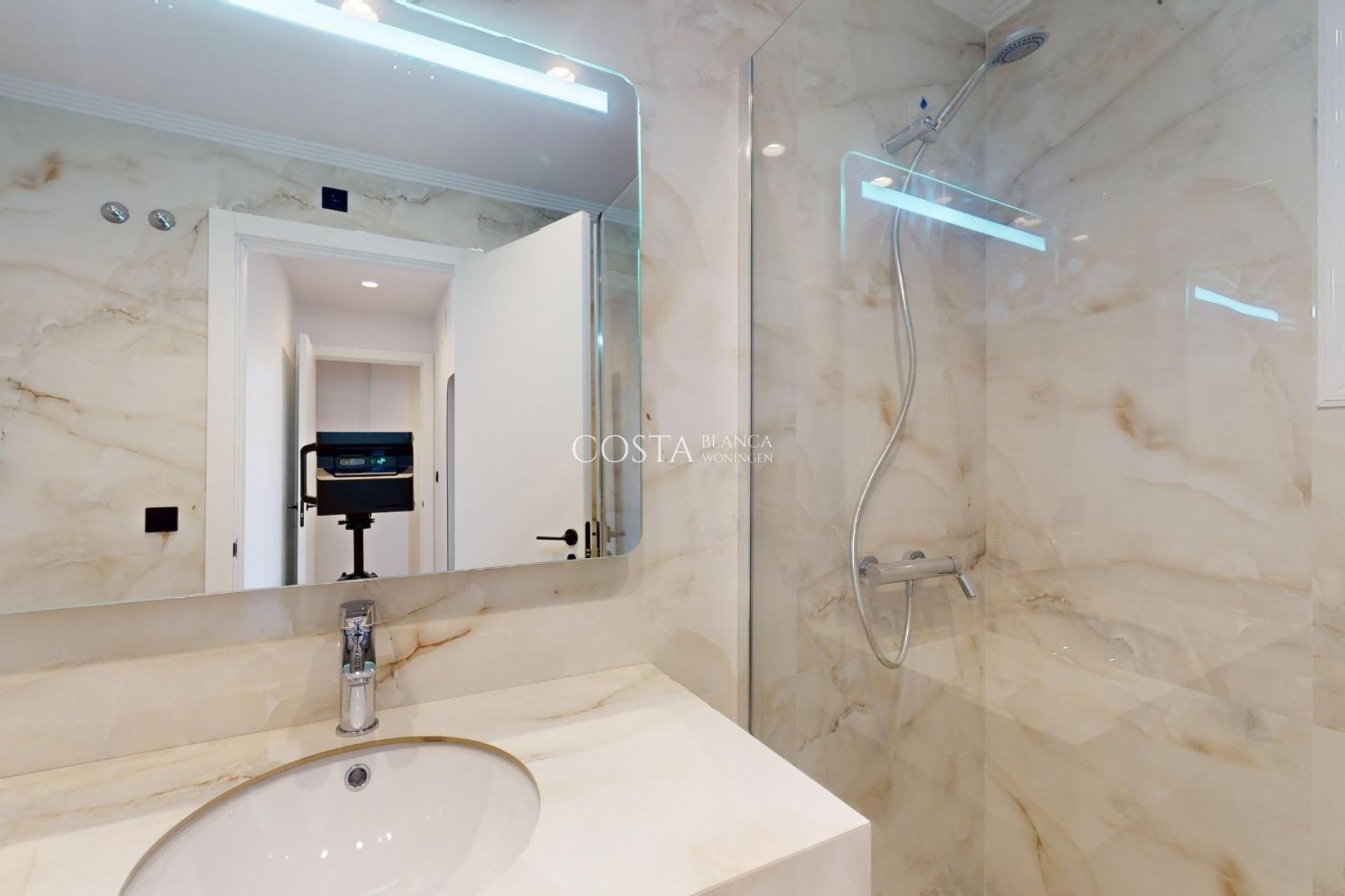 Neue Gebäude - Apartment -
San Miguel de Salinas - San Miguel De Salinas