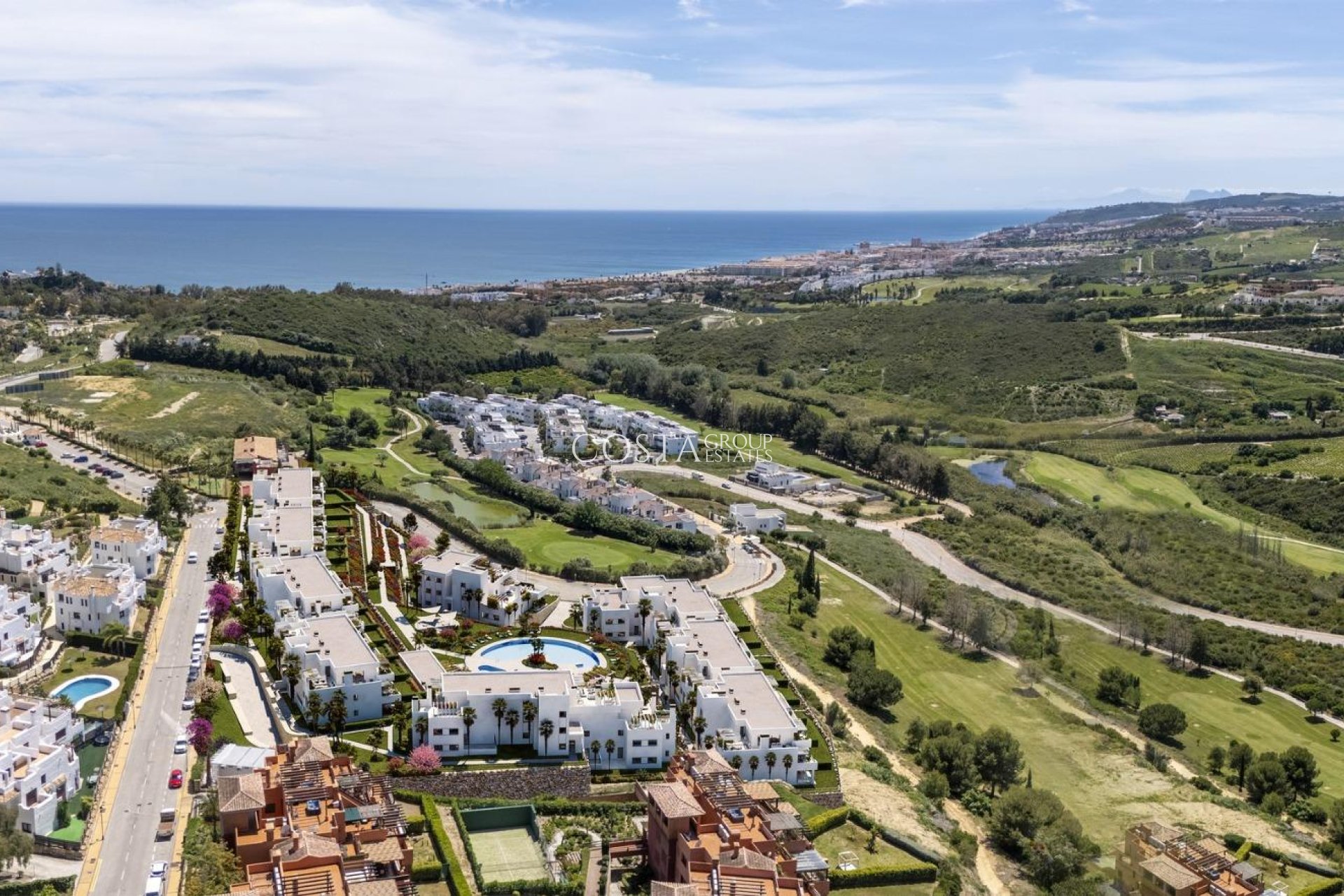 Neue Gebäude - Apartments -
Casares - Casares Golf