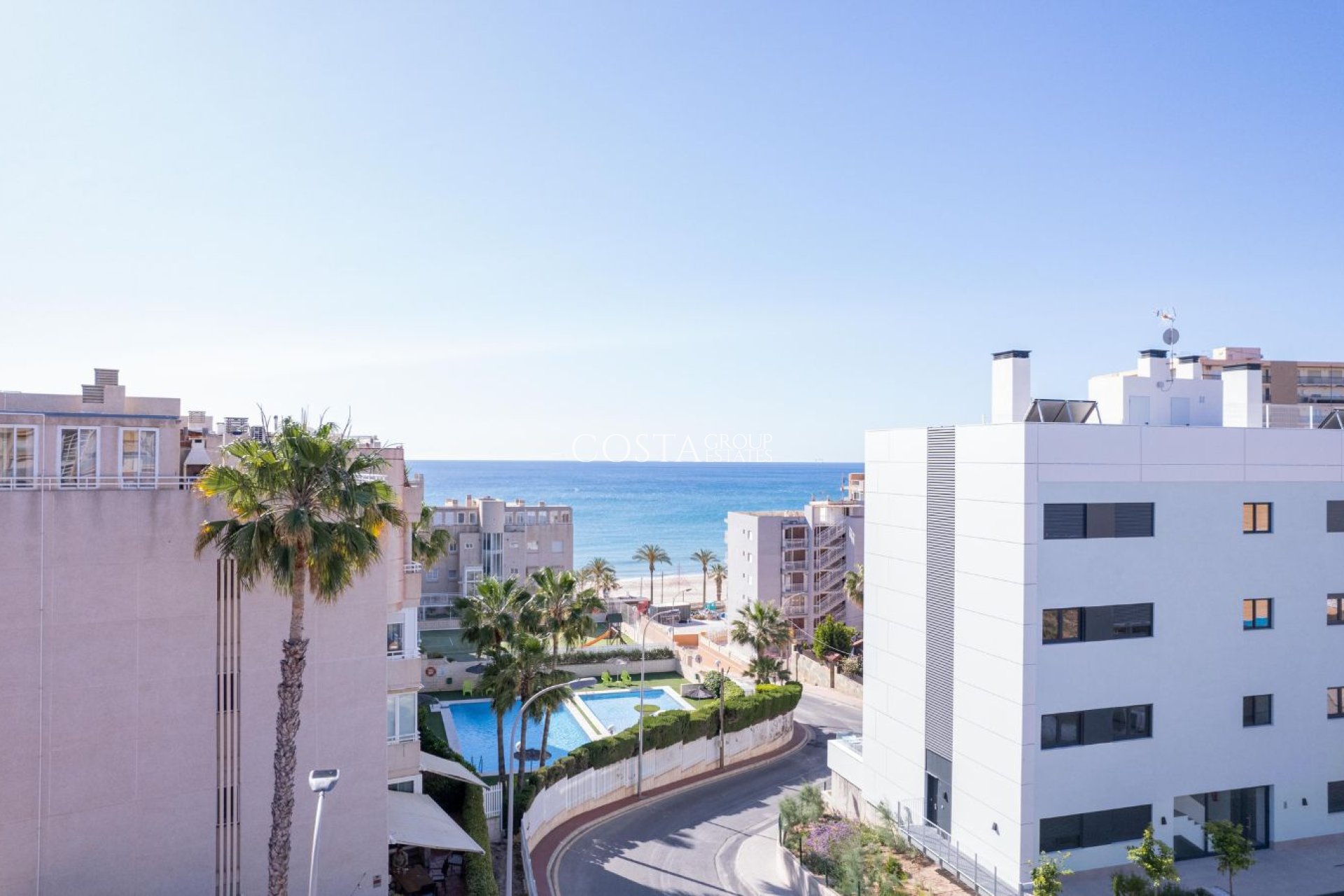 Neue Gebäude - Apartments -
El Campello