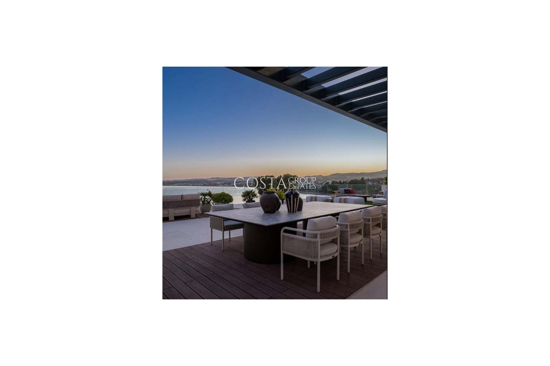 Neue Gebäude - Apartments -
Estepona - Playa del Cristo