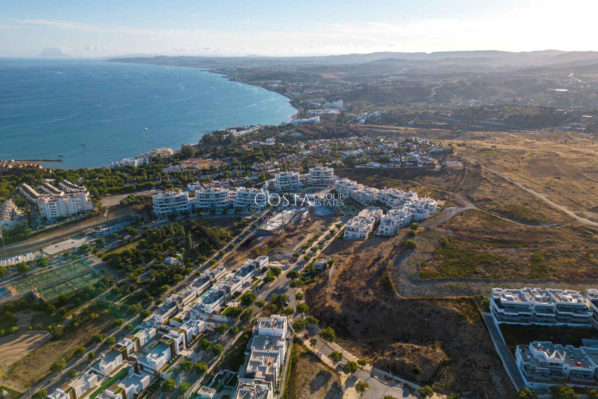 Neue Gebäude - Apartments -
Estepona