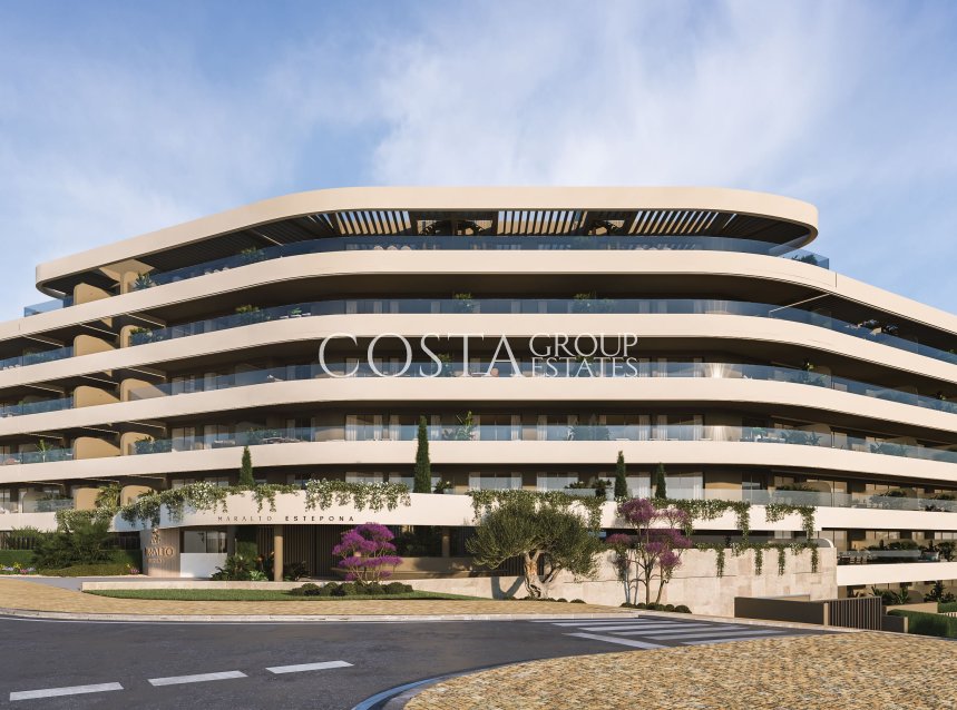 Neue Gebäude - Apartments -
Estepona