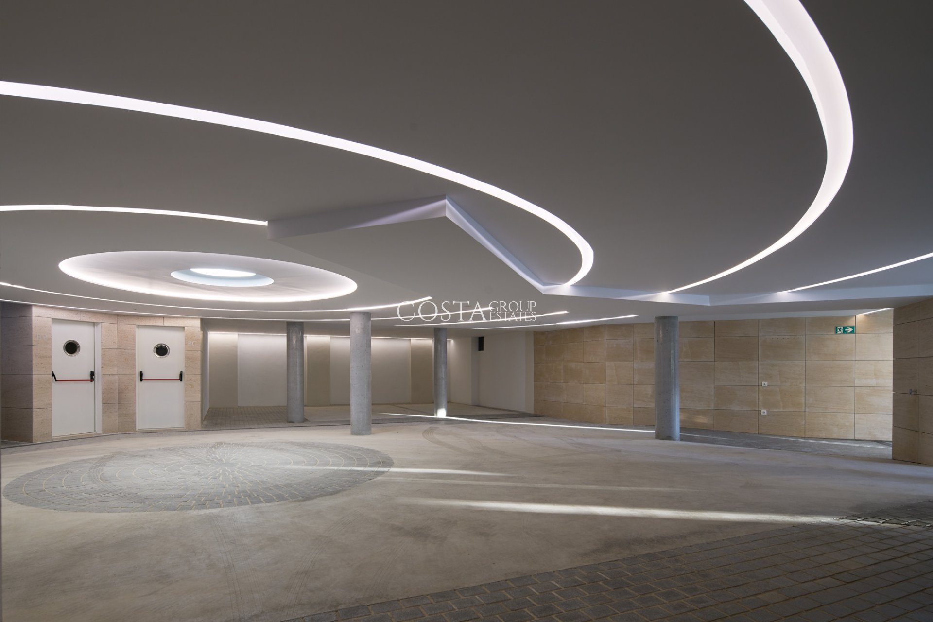 Neue Gebäude - Apartments -
Estepona