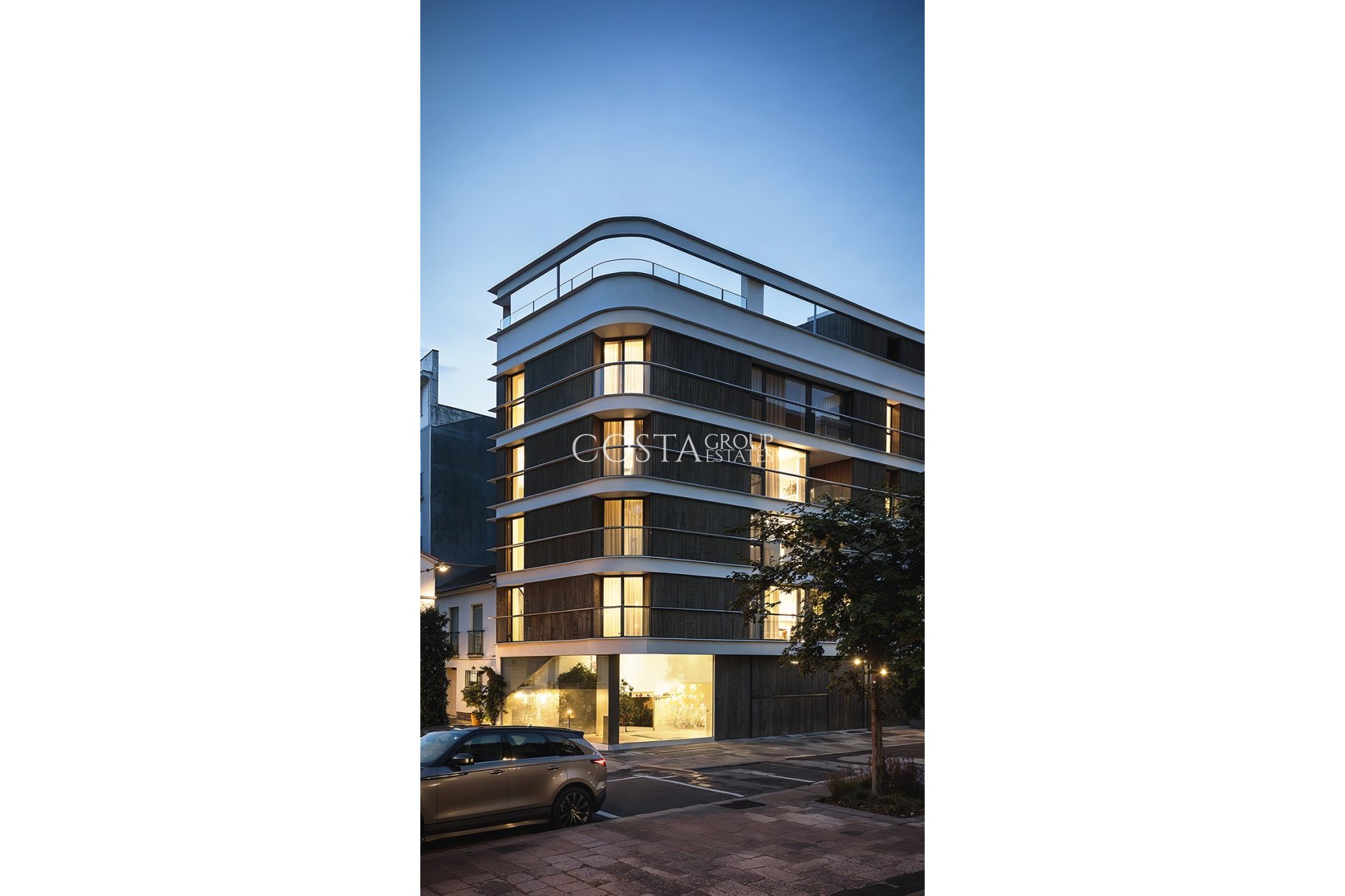 Neue Gebäude - Apartments -
Estepona