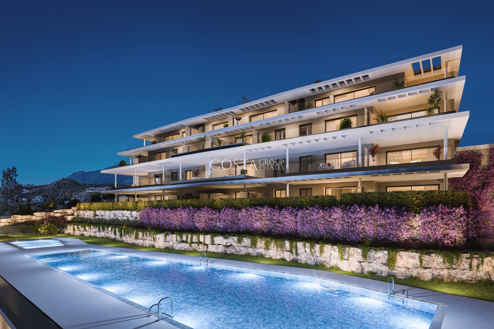 Neue Gebäude - Apartments -
Estepona