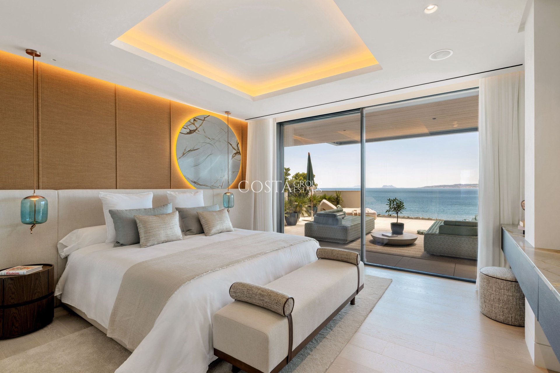 Neue Gebäude - Apartments -
Estepona