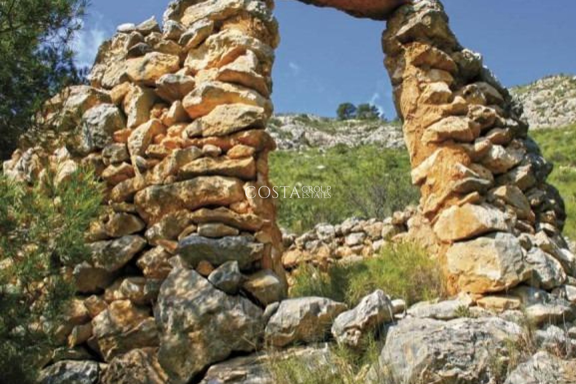 Neue Gebäude - Apartments -
Hondón de las Nieves - Pueblo