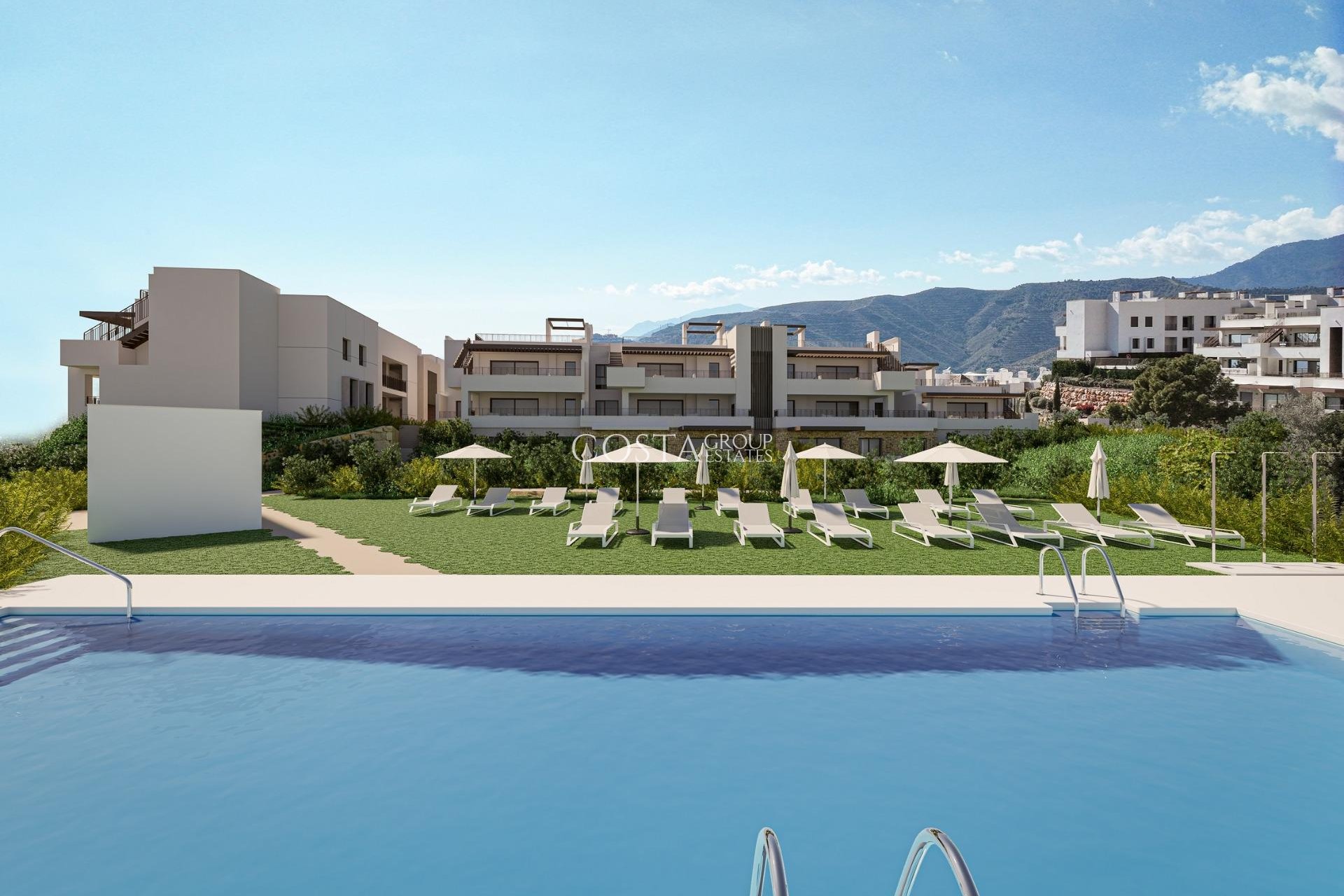 Neue Gebäude - Apartments -
Istán - Urbaniz. Cerros del Lago
