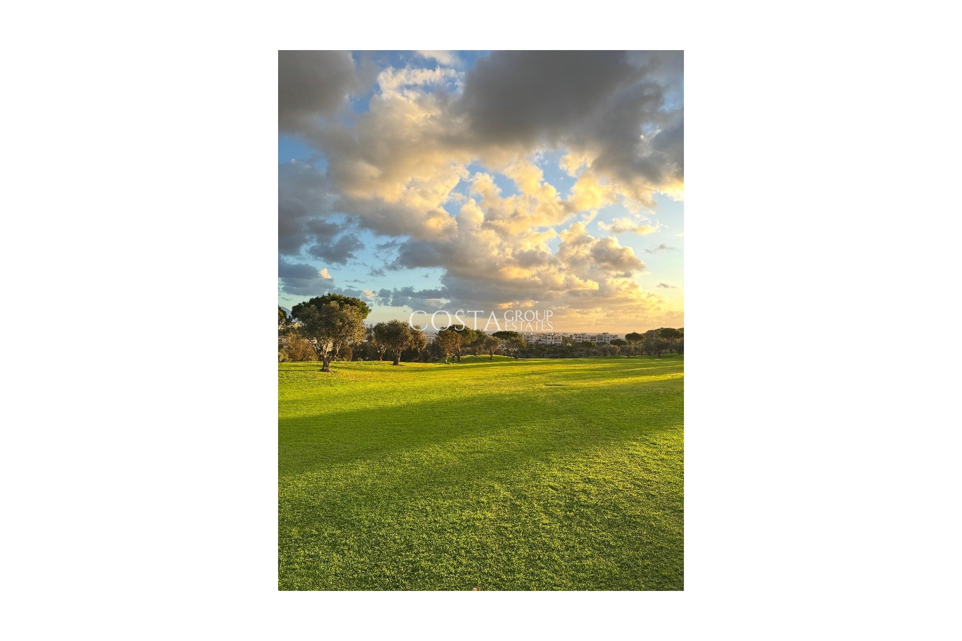 Neue Gebäude - Apartments -
Las Lagunas de Mijas