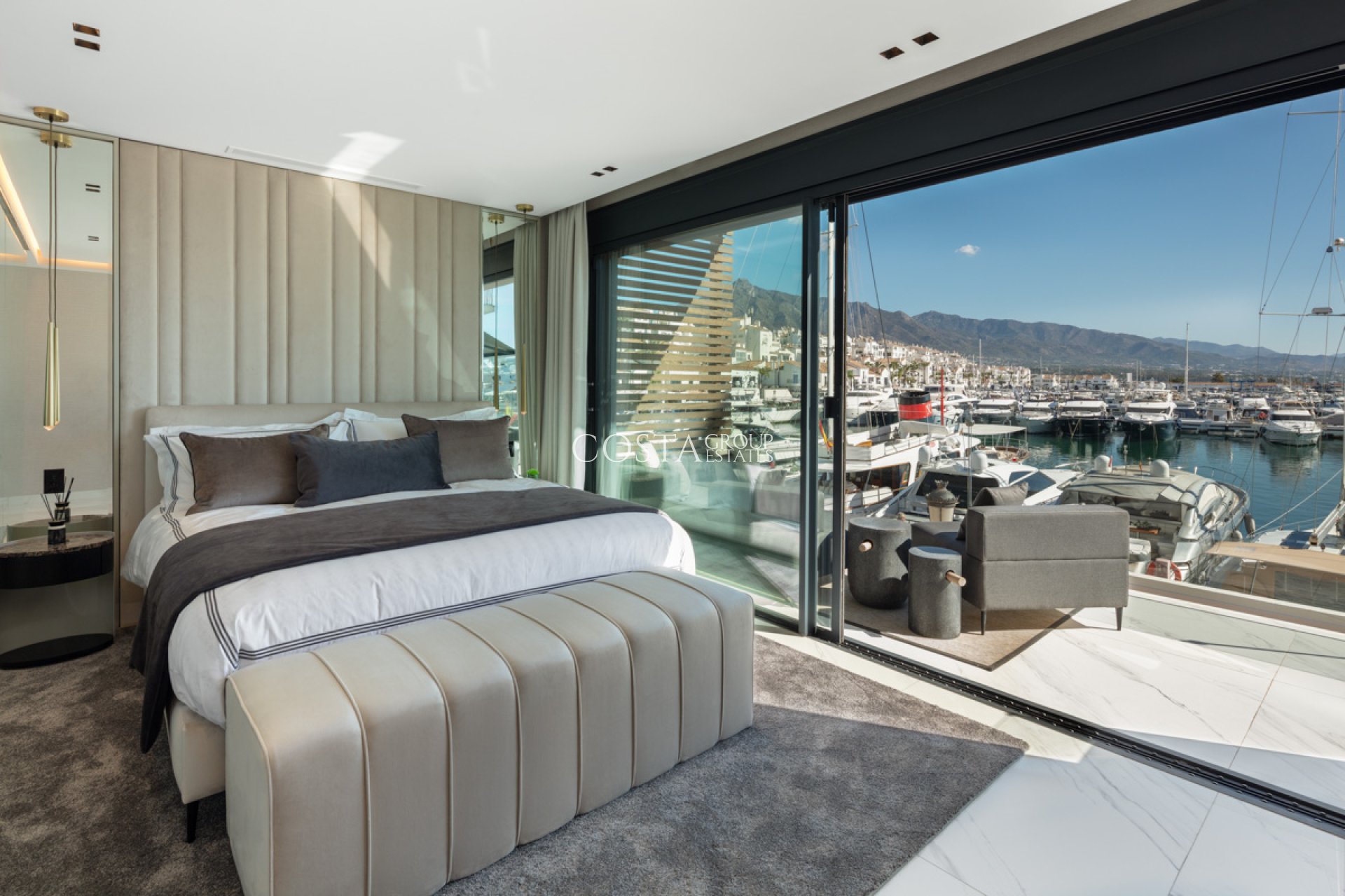 Neue Gebäude - Apartments -
Marbella