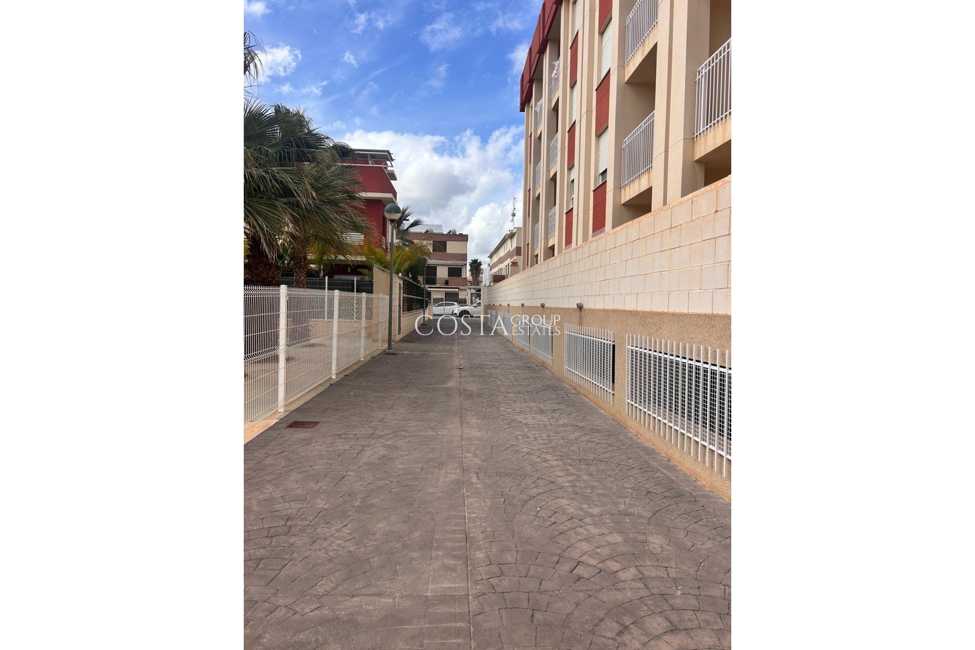 Neue Gebäude - Apartments -
Orihuela