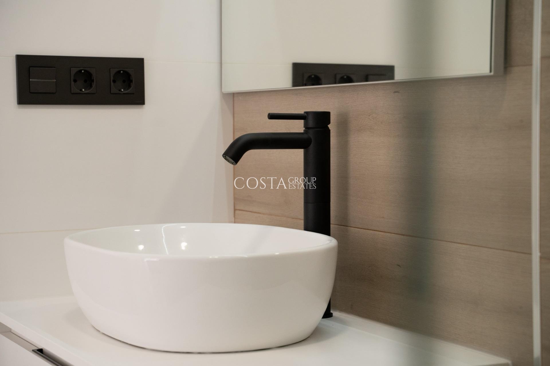 Neue Gebäude - Apartments -
Pilar de la Horadada - pueblo