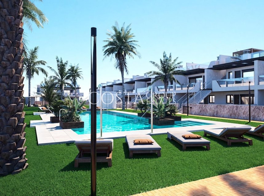 Neue Gebäude - Apartments -
Pilar de la Horadada - pueblo