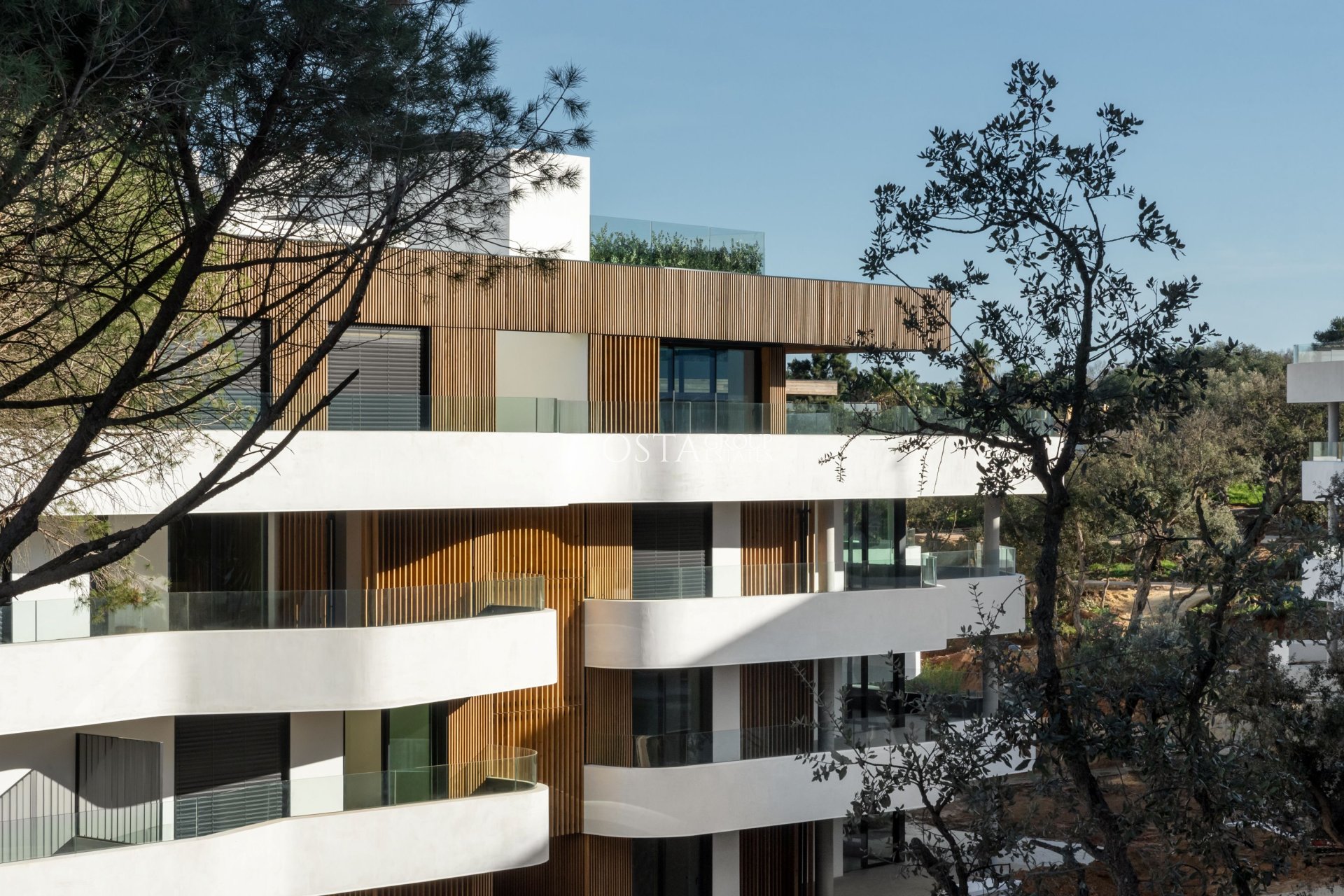 Neue Gebäude - Apartments -
Pueblo Nuevo
