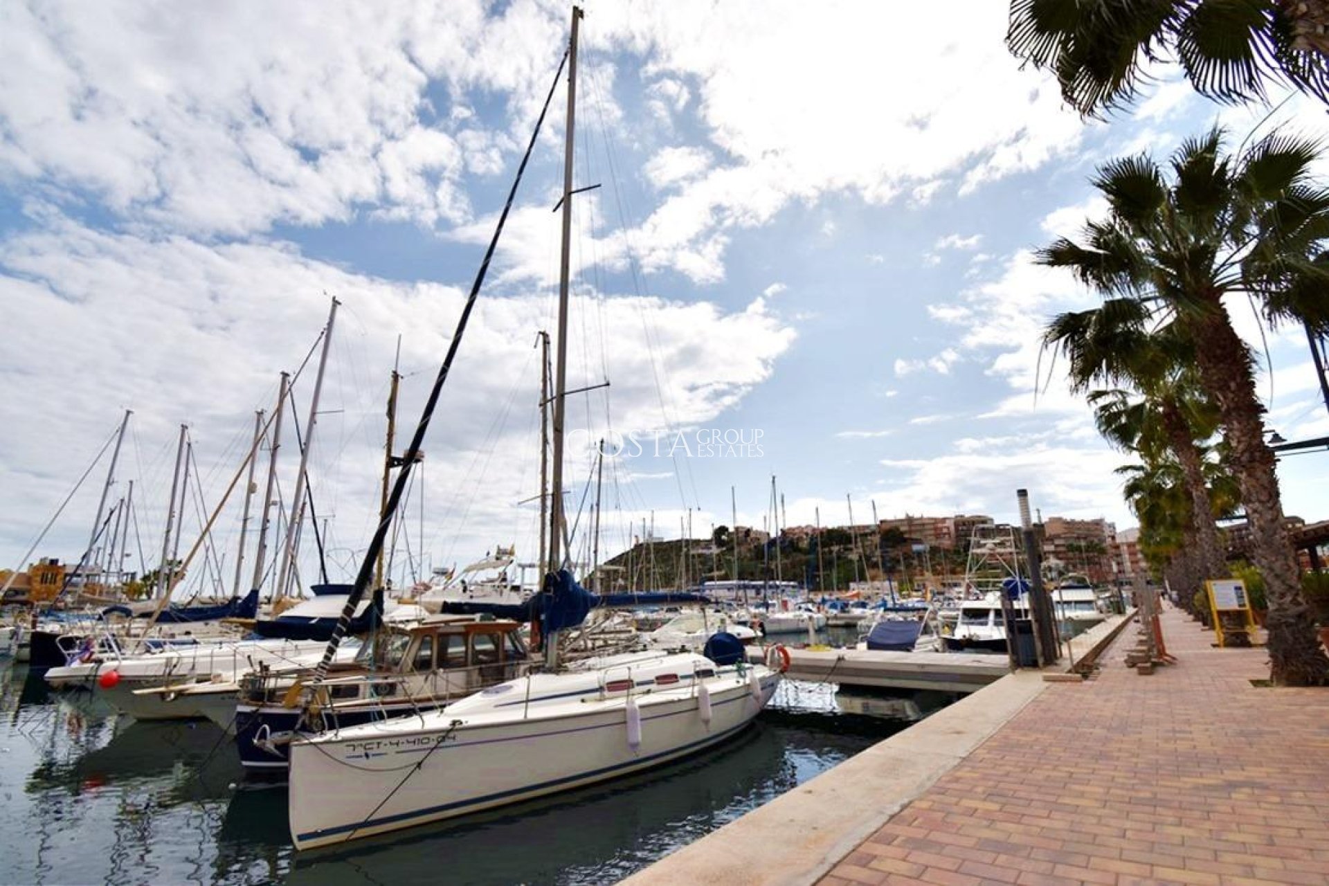 Neue Gebäude - Apartments -
Puerto de Mazarron - Playa del Puerto