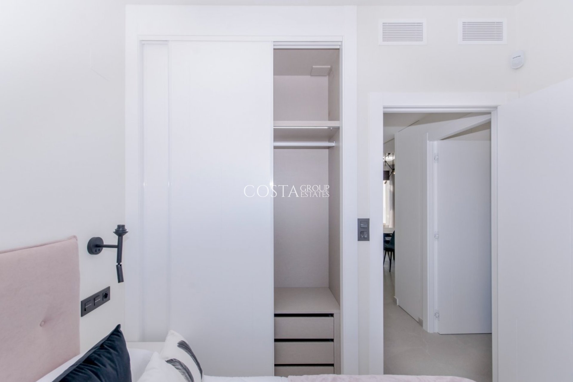 Neue Gebäude - Apartments -
Torrevieja - Los Balcones