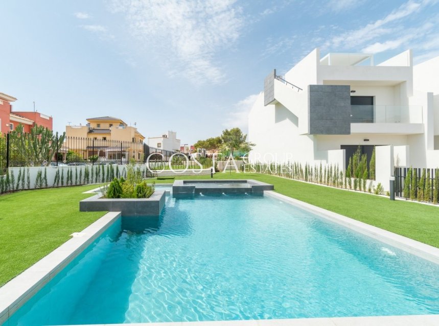 Neue Gebäude - Apartments -
Torrevieja - Los Balcones
