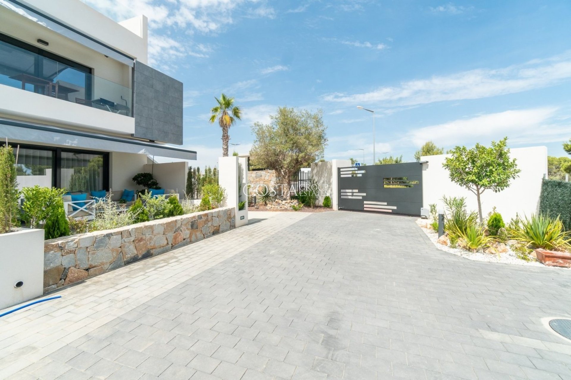 Neue Gebäude - Apartments -
Torrevieja - Los Balcones