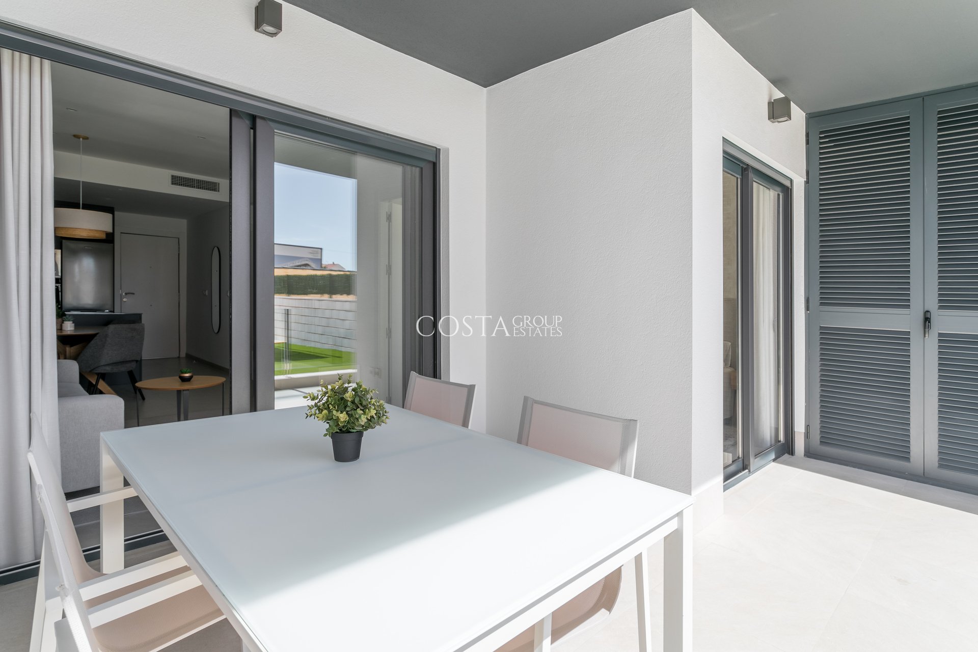 Neue Gebäude - Apartments -
Torrevieja