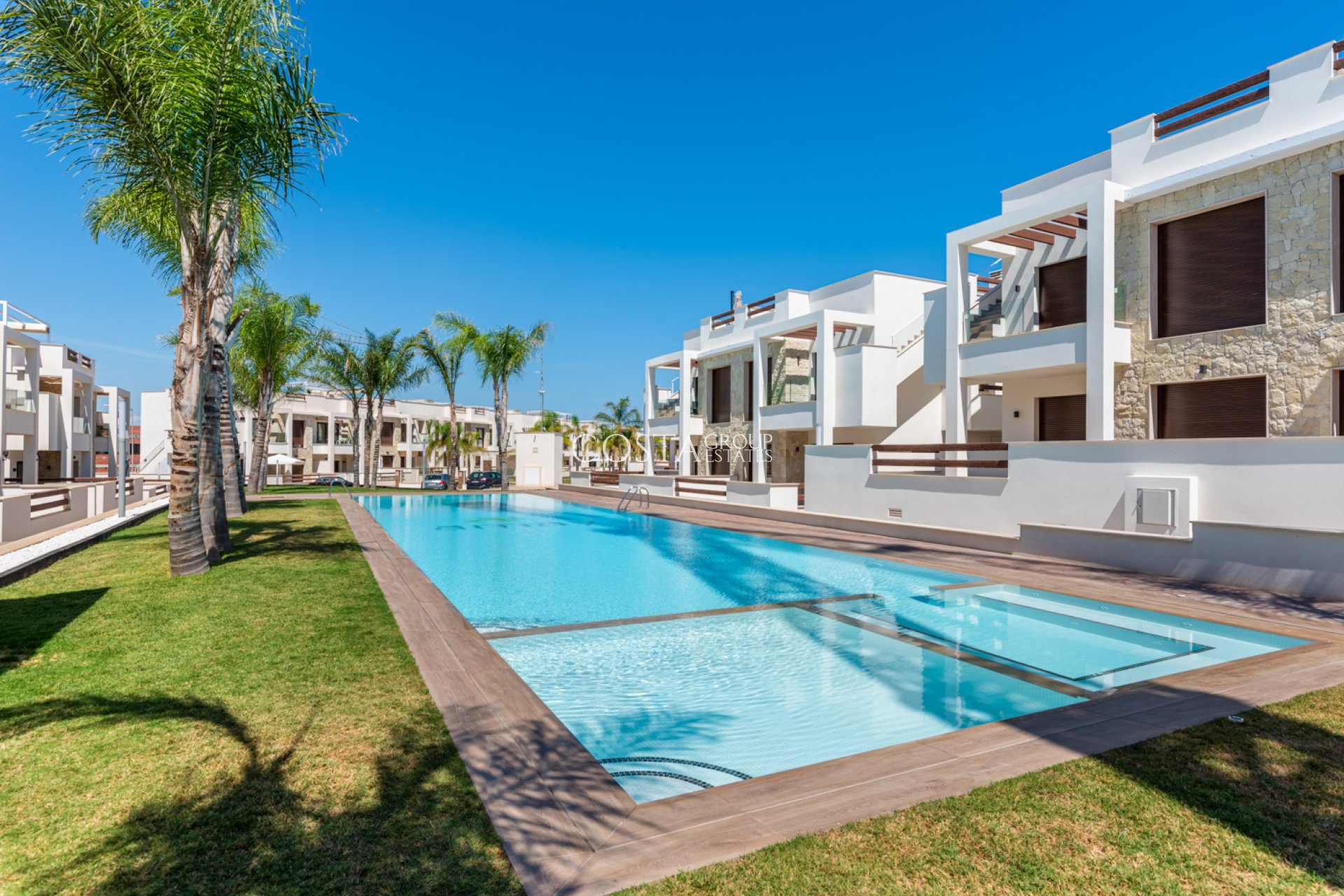 Neue Gebäude - Apartments -
Torrevieja