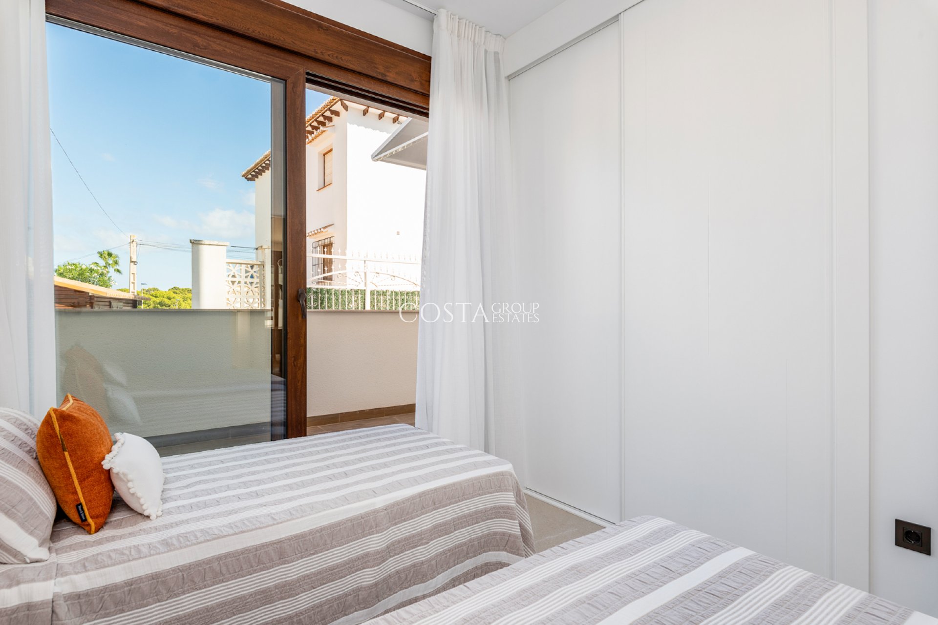Neue Gebäude - Apartments -
Torrevieja