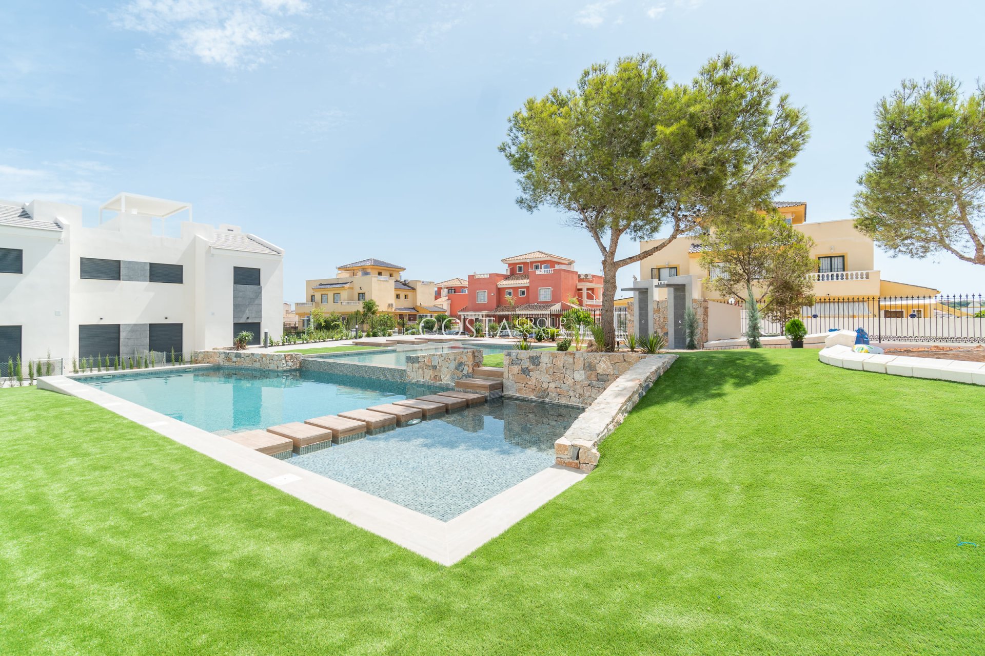 Neue Gebäude - Apartments -
Torrevieja